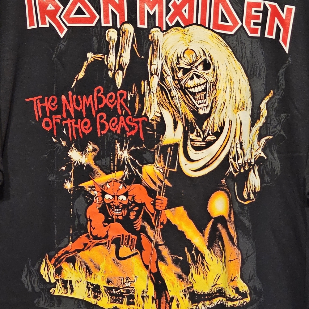 Iron Madien Rock Band T-shirt - Picture 4 of 4